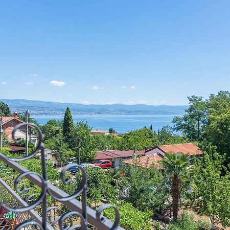 Apartman Knezevic Apartment Opric Bagian luar foto