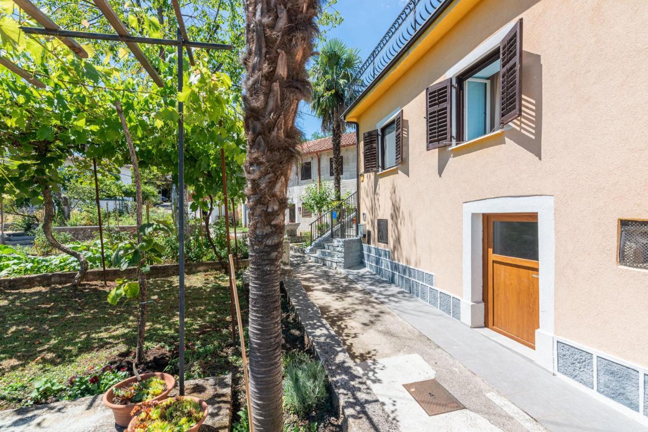 Apartman Knezevic Apartment Opric Bagian luar foto
